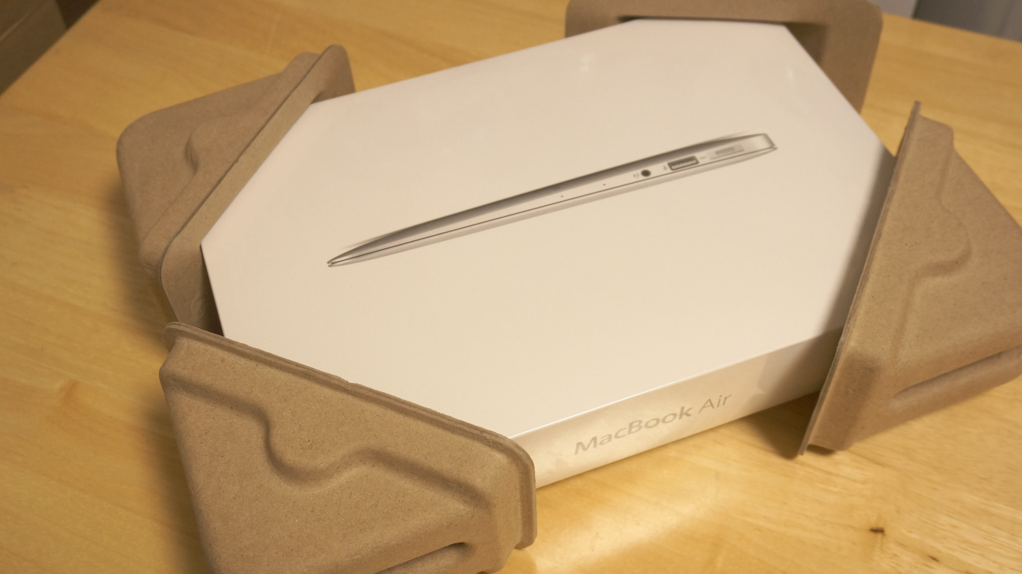 MacBookAir-11-inch-2014-early