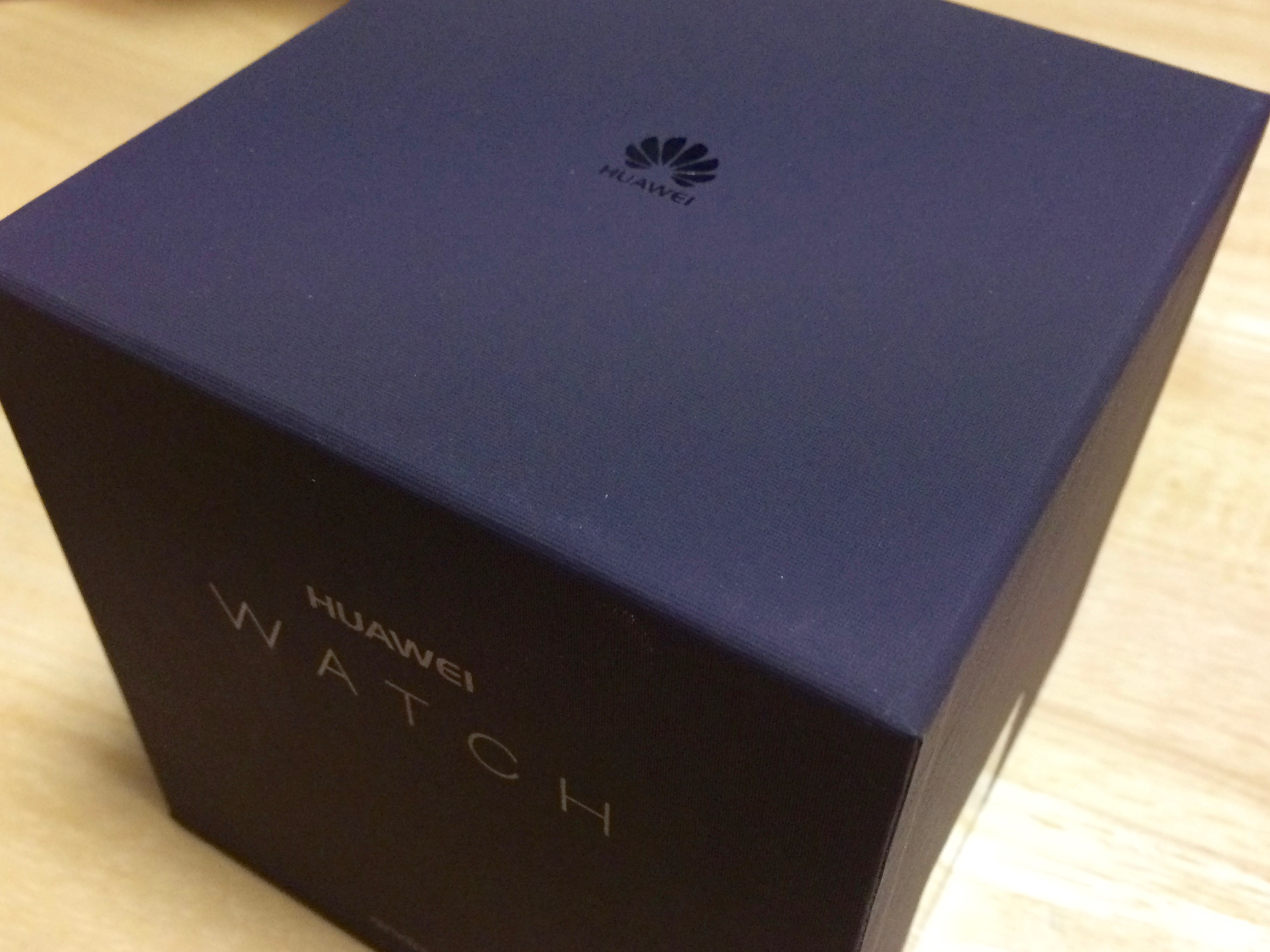 Huawei-Watch-Box
