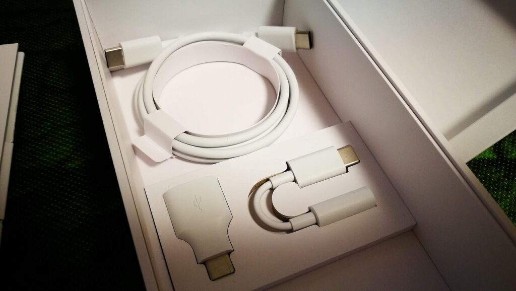 google-pixel-3-USB-type-c-cable-hub